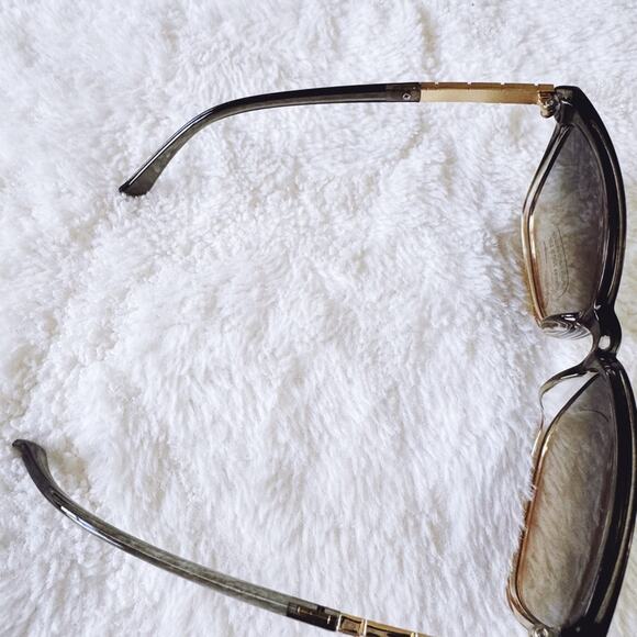 Joanne Clear Gray Square Sunglasses - Picture 6 of 12